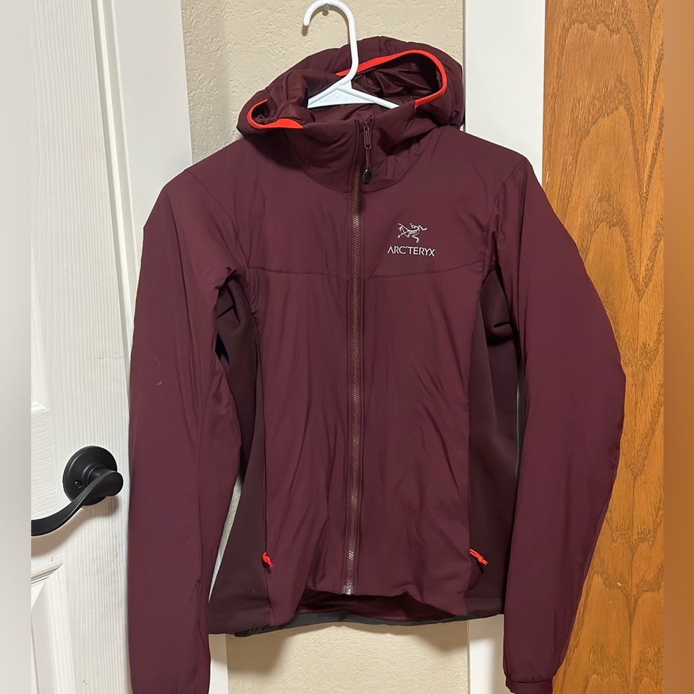 Atom LT Hoody Women’s Arc’teryx Puffy Jacket | Small